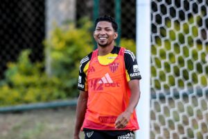 Rony em treino pelo Atltico (foto: Pedro Souza / Atltico)