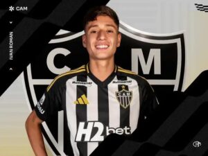 Atlético-MG confirma chegada do jovem zagueiro Iván Román