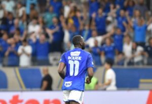 Bolasie em campo com a camisa do Cruzeiro (foto: Ramon Lisboa/EM/D.A Press)