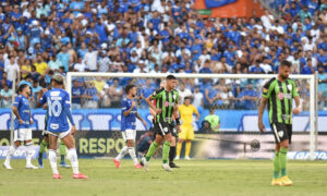 Cruzeiro e Amrica empataram por 1 a 1 no Mineiro (foto: Ramon Lisboa/EM/D.A Press)