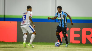 Grmio sofreu para eliminar So Raimundo da Copa do Brasil (foto: LUCAS UEBEL/GREMIO FBPA)