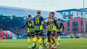 Jogadores do Manchester City comemorando gol na Copa da Inglaterra (foto: Manchester City/Divulgao)