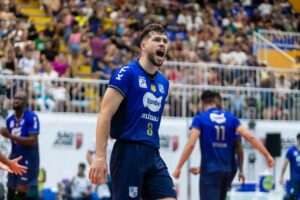 Jogador do Minas em quadra pela Copa Brasil de Vlei Masculino (foto: MTC/Divulgao)