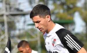 Nacho Fernndez de perfil durante treino do River Plate (foto: Divulgao/River Plate)