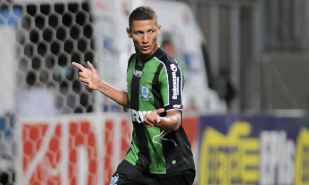 Richarlison em jogo pelo Amrica - (foto: Ramon Lisboa/EM DA Press)