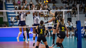 Jogo entre Praia Clube e Minas pelo Campeonato Mineiro Feminino de Vlei (foto: BrunoCunha)