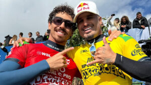 Yago Dora e Italo Ferreira, surfistas brasileiros (foto: Reproduo redes sociais da WSL)