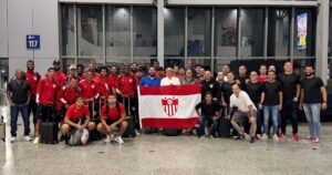 Delegao do Guarany de Bag no Aeroporto de Porto Alegre (foto: Reproduo)