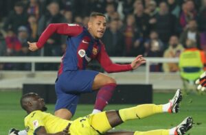 Vitor Roque, atacante do Barcelona (foto: Carlo Hermann/ AFP)