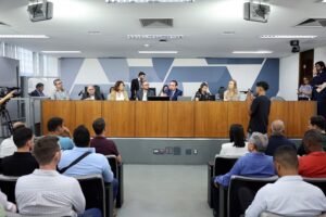 Prefeitos e vereadores denunciam na ALMG má prestação de serviço pela Cemig