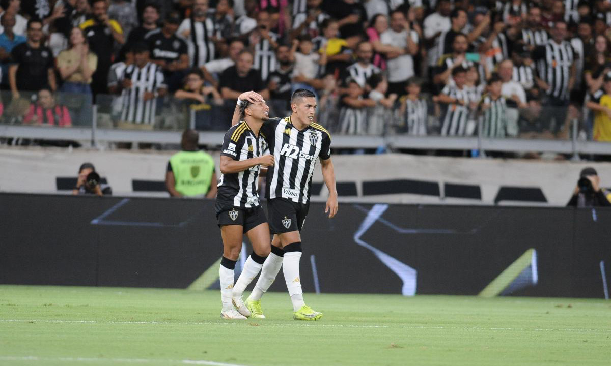 Galo venceu o Manaus por 4 a 1 - (foto: Alexandre Guzanshe/EM D.A Press) Galo venceu o Manaus por 4 a 1 - (foto: Alexandre Guzanshe/EM D.A Press)