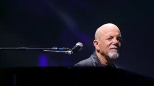 Billy Joel cai no palco durante show nos EUA; veja o vídeo