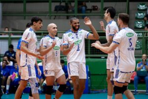 Jogadores do Cruzeiro em jogo pela Superliga Masculina de Vlei (foto: Agncia i7/Sada Cruzeiro)