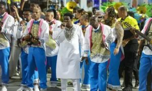 Desfile de Neguinho da Beija-Flor marca o fim de uma era no carnaval carioca