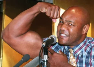 George Foreman, lenda do boxe (foto: Toshifumi Kitamura/AFP)