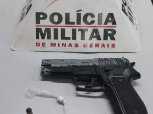 Motorista preso por embriaguez é flagrado com drogas e simulacro em Ipatinga