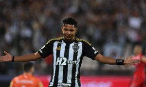 Rony comemora gol pelo Atltico (foto: Leandro Couri/EM/DA.Press.)