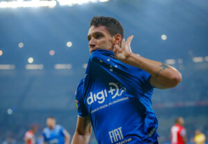 Thiago Neves no Cruzeiro (foto: Vinnicius Silva/Cruzeiro)