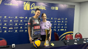 Dani Lins, levantadora do Bauru, e Camila Brait, lbero do Osasco, disputam o ttulo da Superliga Feminina de Vlei (foto: Pedro Bueno / No Ataque)