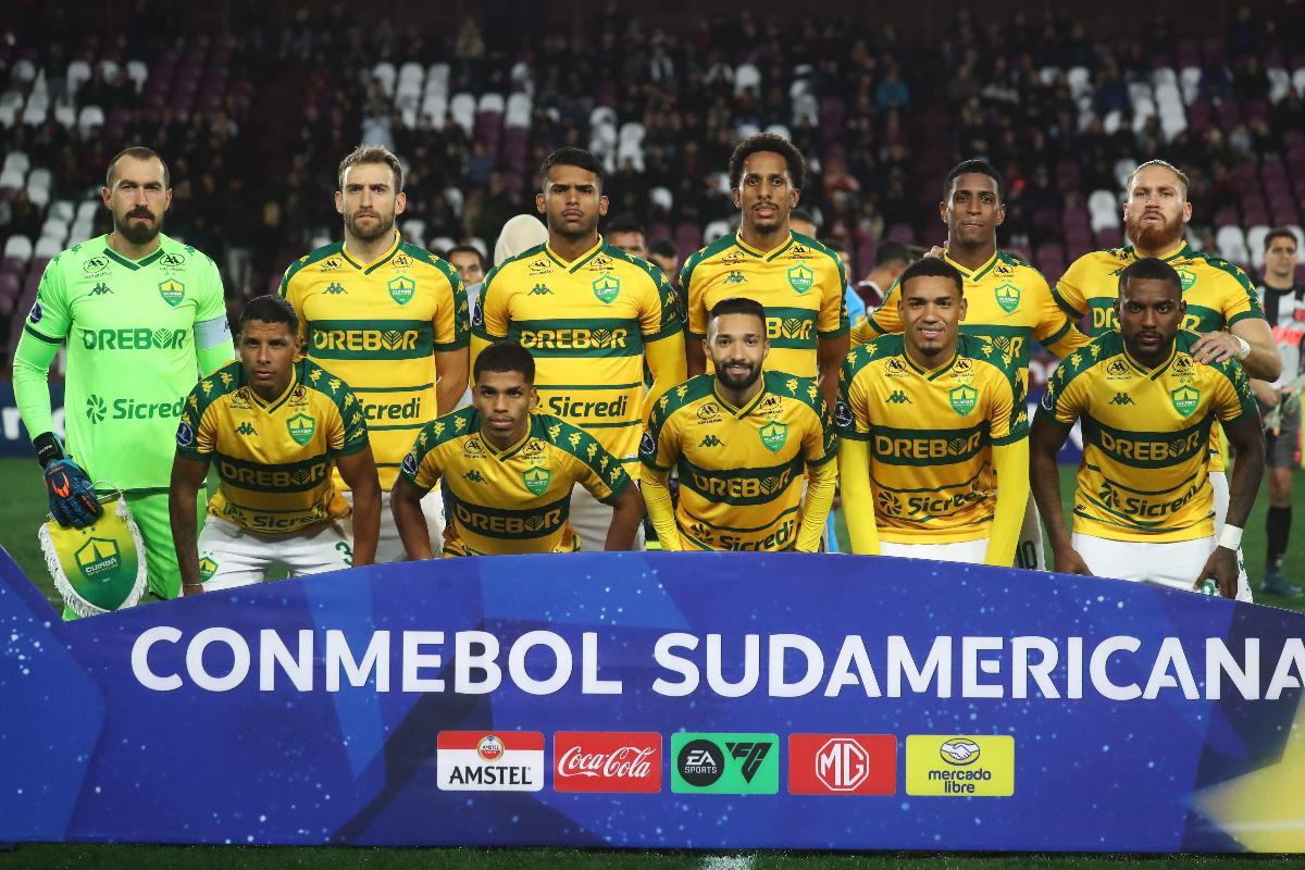 Cuiab disputou a Copa Sul-Americana em 2024 - (foto: MARCOS BRINDICCI / AFP) Cuiab disputou a Copa Sul-Americana em 2024 - (foto: MARCOS BRINDICCI / AFP)