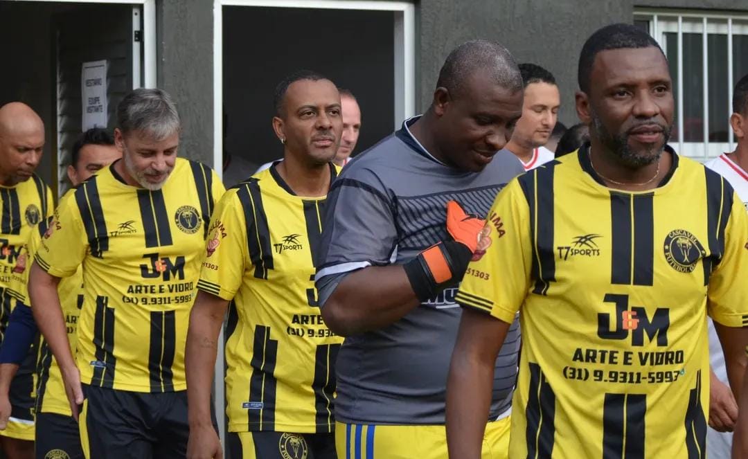 Billy Lima em ao pela Seleo Mineira contra o Real Master de Pilar - (foto: Falso9_oficial) Billy Lima em ao pela Seleo Mineira contra o Real Master de Pilar - (foto: Falso9_oficial)