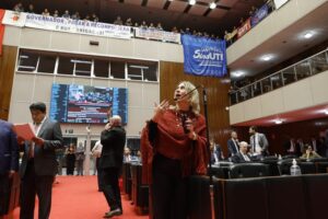 Reajuste para servidores da educação é aprovado em definitivo na Assembleia Legislativa