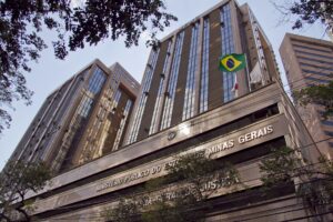 Homem que matou companheira grávida com 40 facadas em Dom Cavati é condenado a 45 anos de prisão | Vales de Minas Gerais