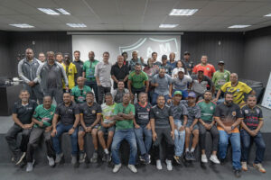 Representantes dos projetos sociais no lanamento do 'CAMpo dos Sonhos', do Atltico (foto: Fabio Pinel/Atltico)