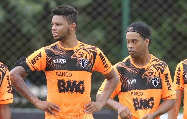 Andr e Ronaldinho em treino do Atltico em 2014 - (foto: Juarez Rodrigues/EM/D.A Press) Andr e Ronaldinho em treino do Atltico em 2014 - (foto: Juarez Rodrigues/EM/D.A Press)