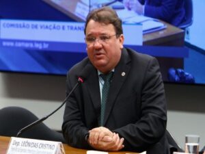 Deputado Celinho realiza plenária nesta segunda-feira, na Associação dos Aposentados