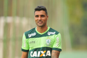 Giovanni Palmieri foi campeo da Srie B com o Amrica em 2017 (foto: Alexandre Guzanshe/EM/D.A Press)