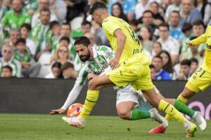 Isco em ao pelo Real Betis contra o Villareal (foto: CRISTINA QUICLER/AFP)