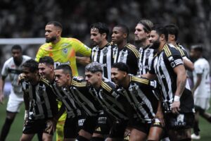 Time do Atltico reunido na Arena MRV antes de duelo contra o Maring pela Copa do Brasil (foto: Alexandre Guzanshe/EM/D.A. Press)