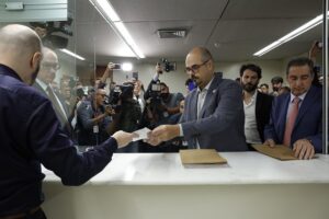 Pacote de projetos do Propag é protocolado na Assembleia Legislativa pelo vice-governador