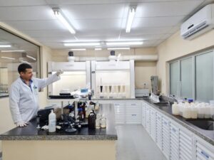 Laboratório da Copasa no Vale do Aço realiza aproximadamente 32 mil análises em 2024