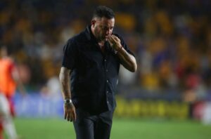 Tcnico Turco Mohamed (foto: Julio Cesar AGUILAR / AFP)