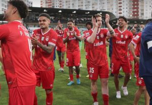 Santa Clara terminou Campeonato Portugus em quinto lugar (foto: Divulgao/Clube Desporivo Santa Clara)
