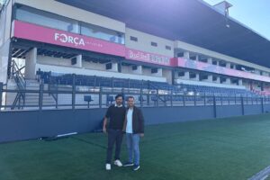 Dirigentes do Betim visitaram estrutura do Bragantino (foto: Divulgao/Betim Futebol)