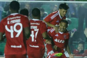 Jogadores do Internacional comemoram gol em duelo da Copa do Brasil (foto: Ricardo Duarte / Internacional)