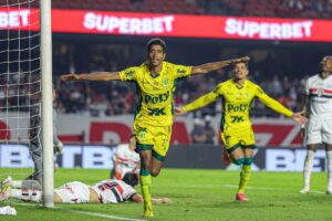 Gabriel, do Mirassol, comemora gol contra o So Paulo (foto: JP Pinheiro/Agncia Mirassol)