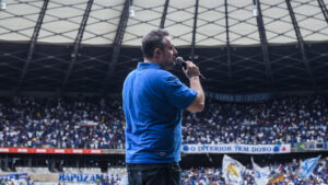 Alexandre Mattos, CEO de futebol do Cruzeiro, no Mineiro (foto: Gustavo Aleixo/Cruzeiro)