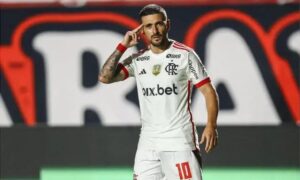 Arrascaeta fala sobre Everton Ribeiro e o futuro no Flamengo
