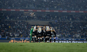Jogadores do Atltico em crculo (foto: Pedro Souza/Atltico)