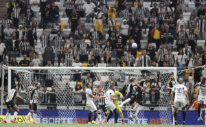 Atltico goleou o Maring pela terceira fase da Copa do Brasil (foto: Alexandre Guzanshe/EM/D.A. Press)
