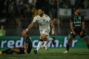 Hulk comemora gol em Maring 2 x 2 Atltico (foto: Pedro Souza/Atltico)