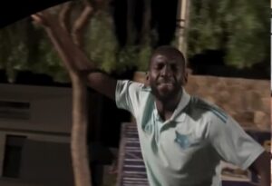 Em vdeo publicado no Instagram, Bolasie comemora vitria do Cruzeiro sobre o Flamengo (foto: Reproduo)