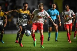 Bragantino e Criciúma se enfrentam na Copa do Brasil hoje: canais de transmissão