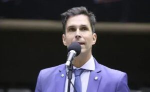 Câmara aprova projeto para incluir atividades esportivas nas escolas durante férias