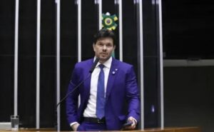 Câmara dos Deputados analisa projeto para incluir antidepressivos no SUS