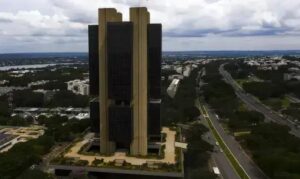Copom deve elevar Selic em 0,5 ponto percentual na reunião de hoje